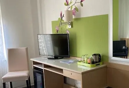 Hotel Garni 3*